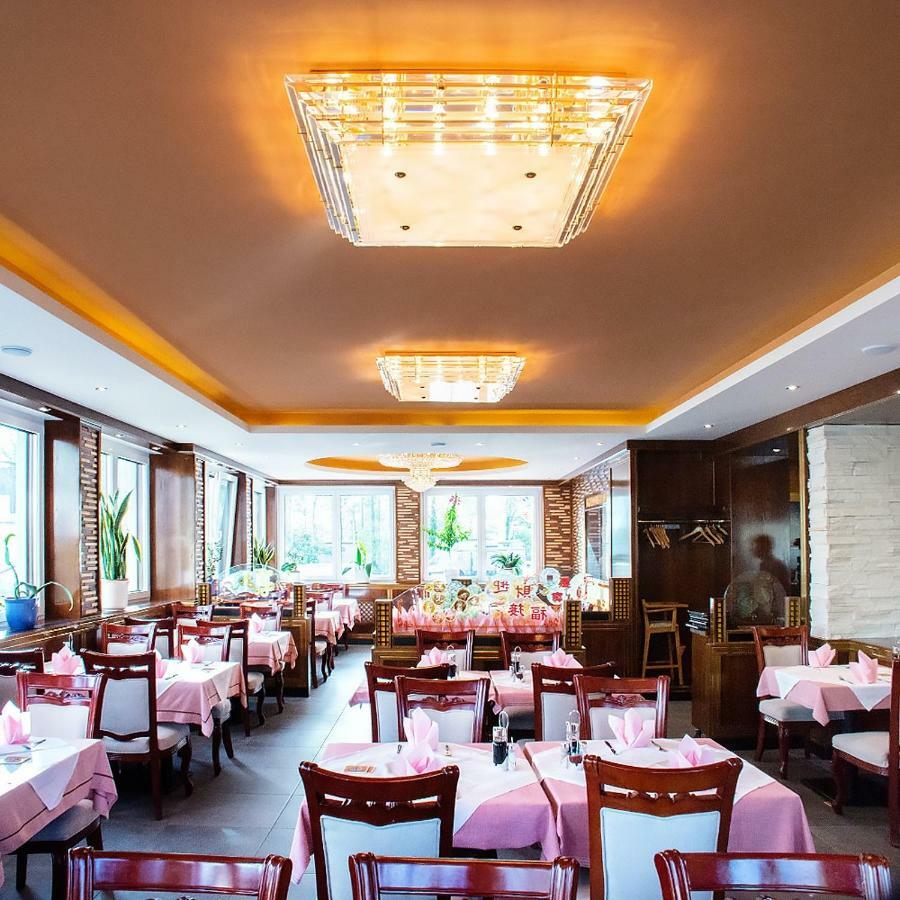 Gaststaette Lin Garden Hotel Untergruppenbach Exterior foto